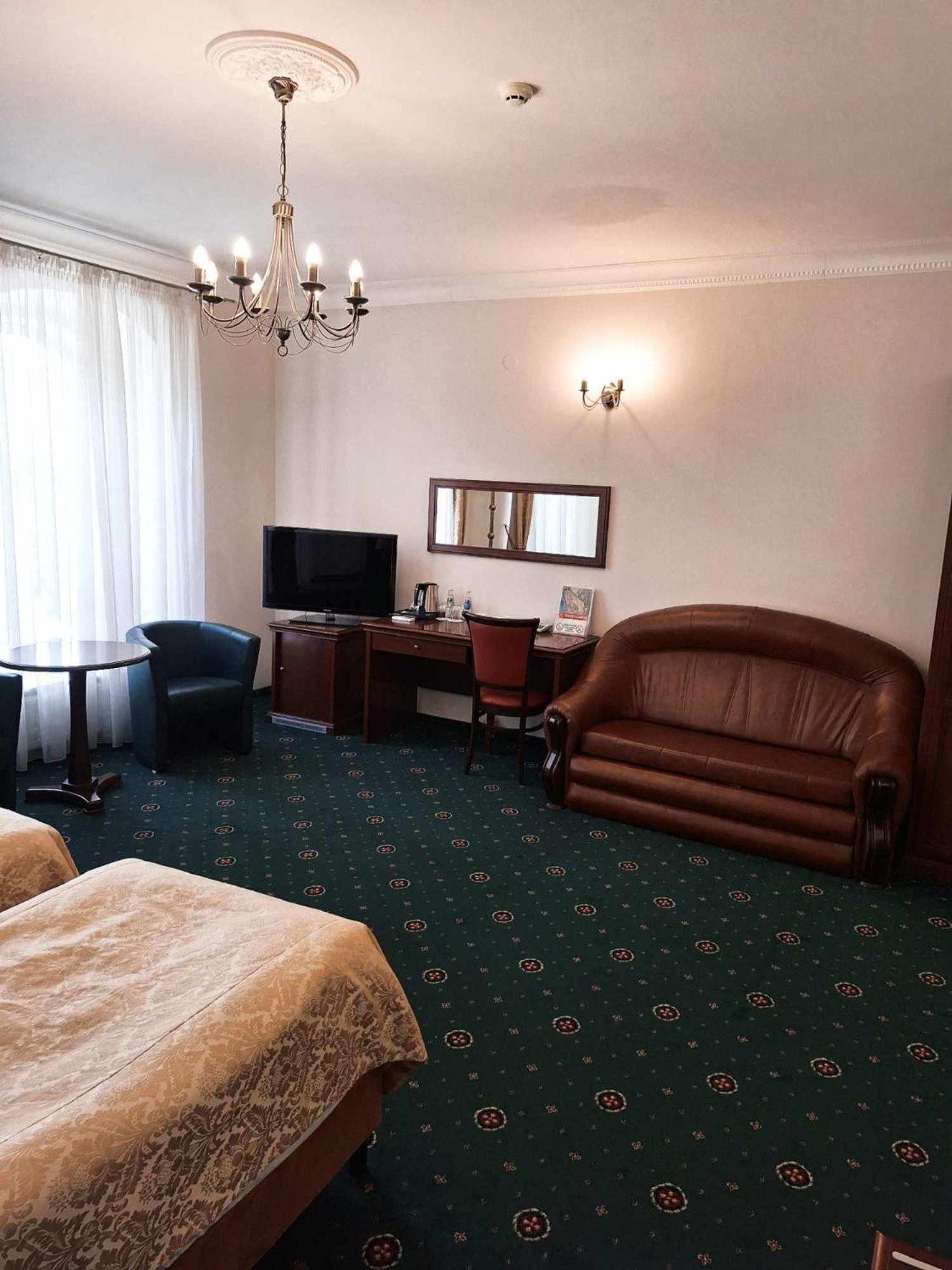 Nowy Dwór Mazowiecki Royal Hotel Modlin מראה חיצוני תמונה
