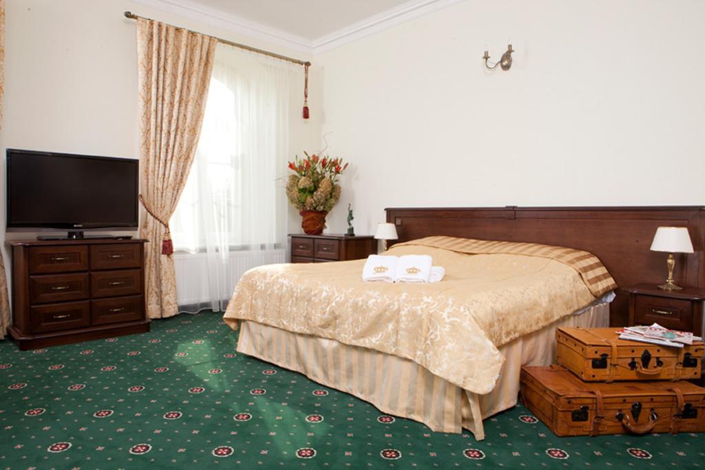 Nowy Dwór Mazowiecki Royal Hotel Modlin מראה חיצוני תמונה